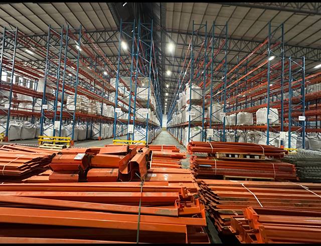 14,590M² WAREHOUSE TO LET IN NORTH RIDING